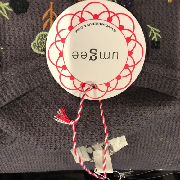 Umgee high low embroidered waffle weave tu… - Picture 7 of 7